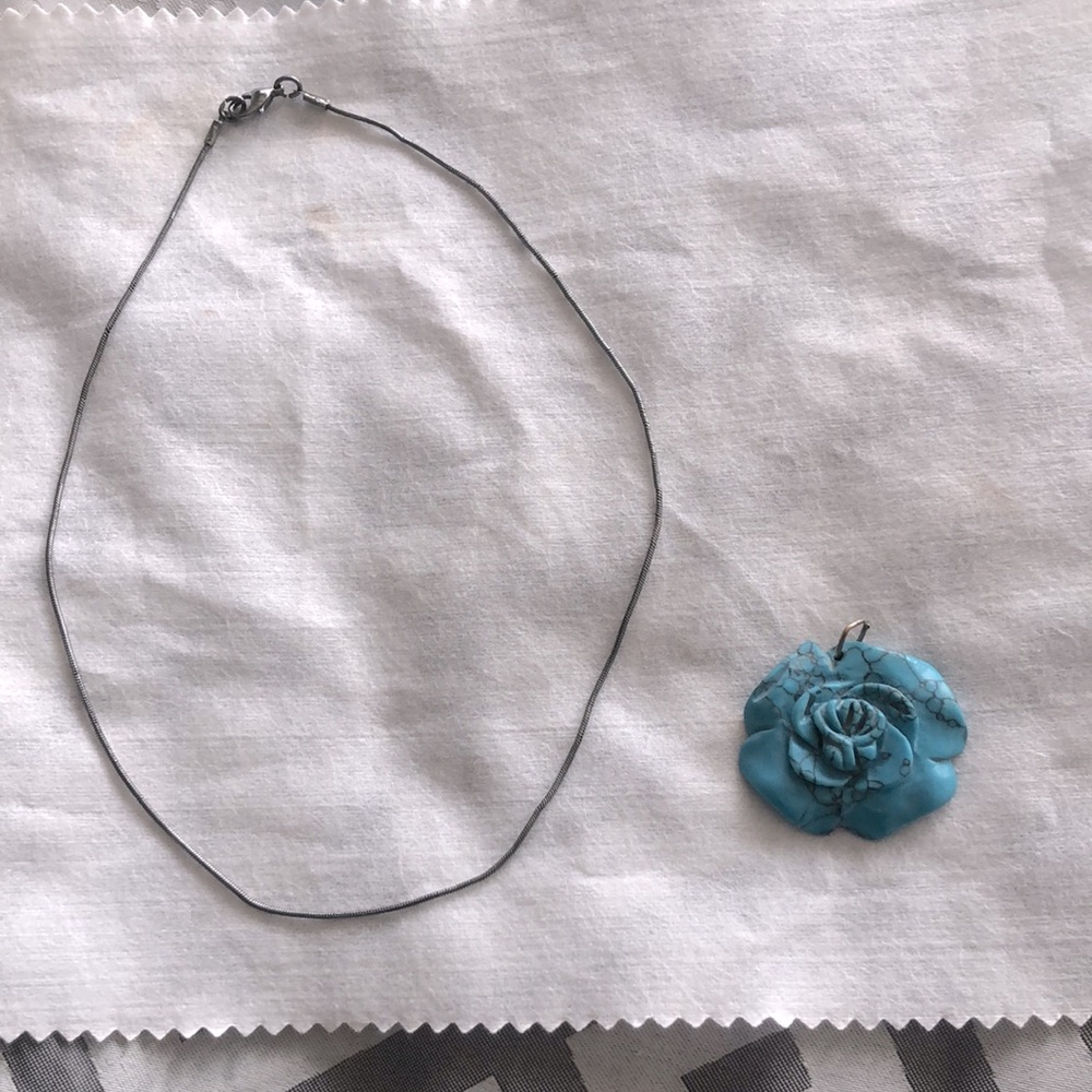 Turquoise charm - Picture 3 of 3